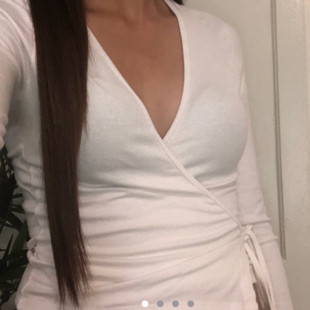 White tie top